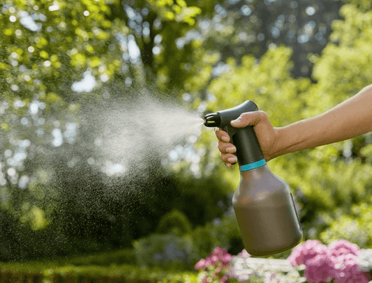 Pumpējams smidzinātājs 0.75 l - MD Tehnika