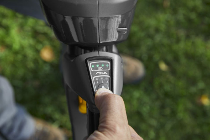 Elektriskās dzīvžogu šķēres STIGA SHT 900 AE (bez akumulatora un lādētāja)