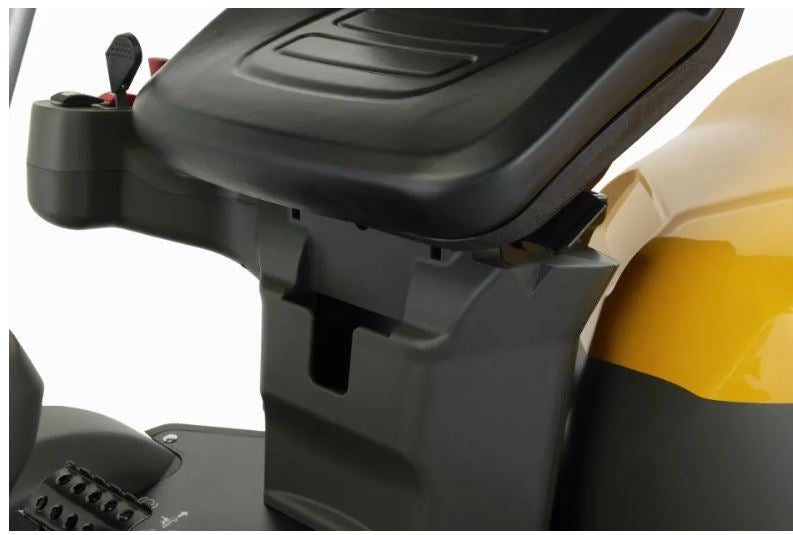 Raiders Stiga PARK 500 W (bez pļaušanas iekārtas)