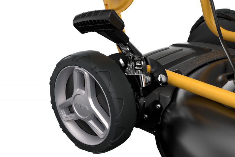 Zāles pļāvējs Stiga Multiclip 747e V ar akumulatoru un lādētāju